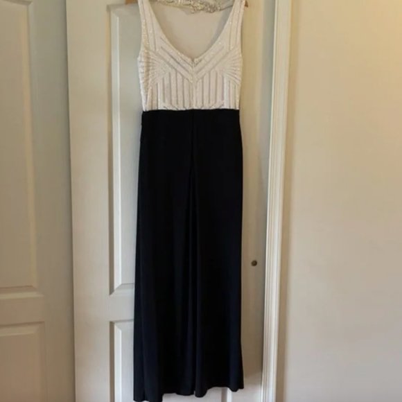 Brand New Beautiful Ralph Lauren Full-Length Evening Gown - Picture 4 of 16